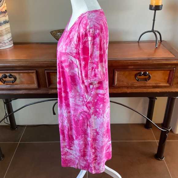 Tie Dye Women’s Night-Shirt. Pink/White. Size L - Picture 4 of 8